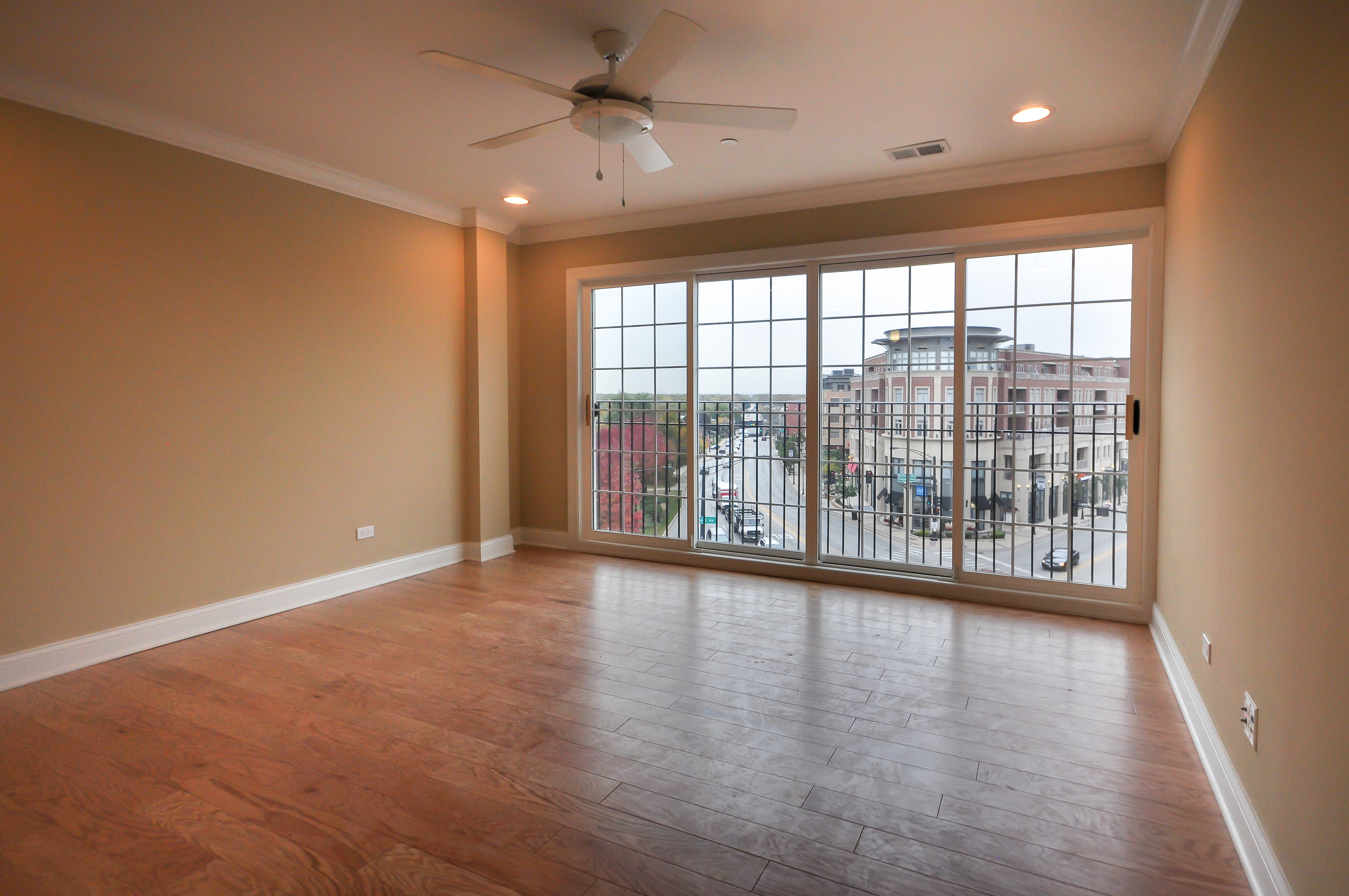 Upload empty room photo